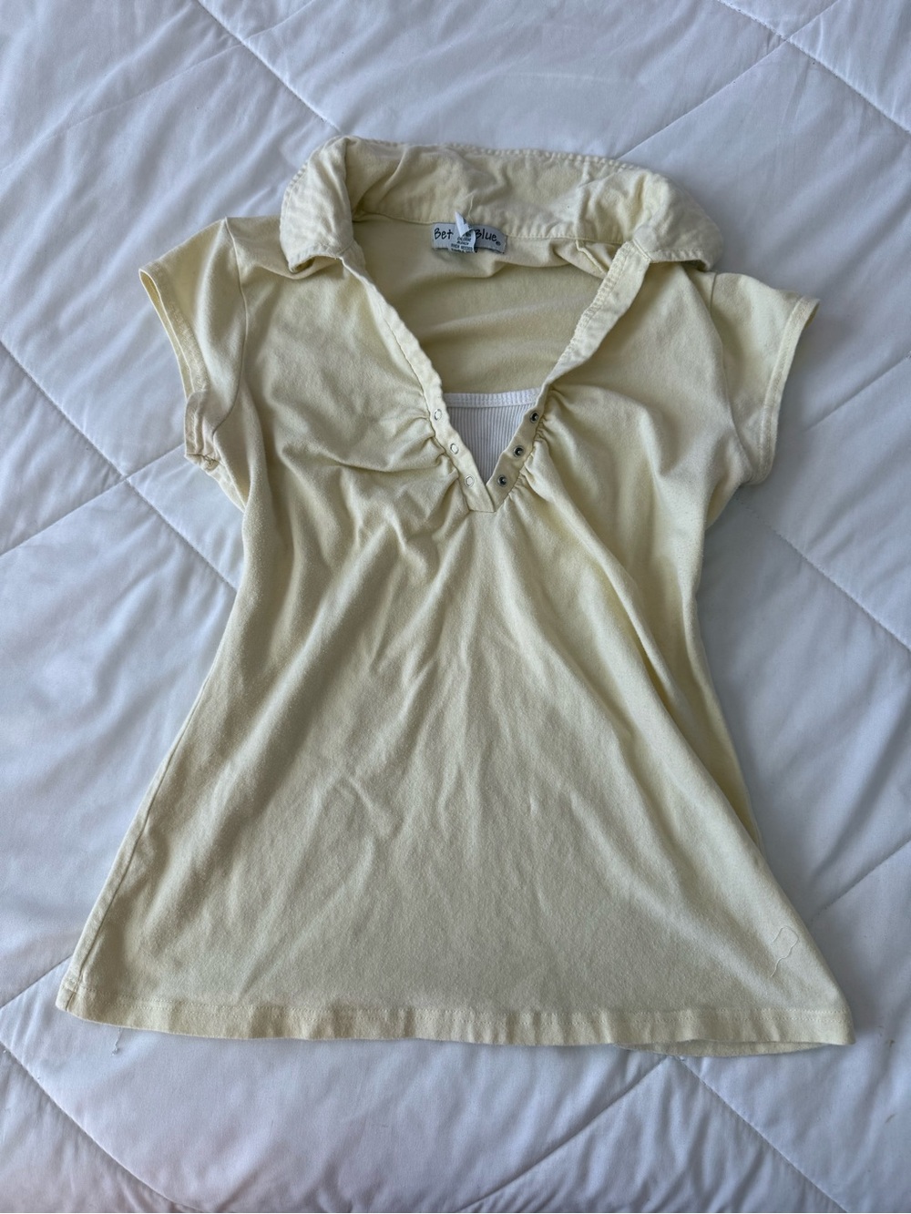 Vintage-Inspired Pale Yellow Cap-Sleeve Polo Tee